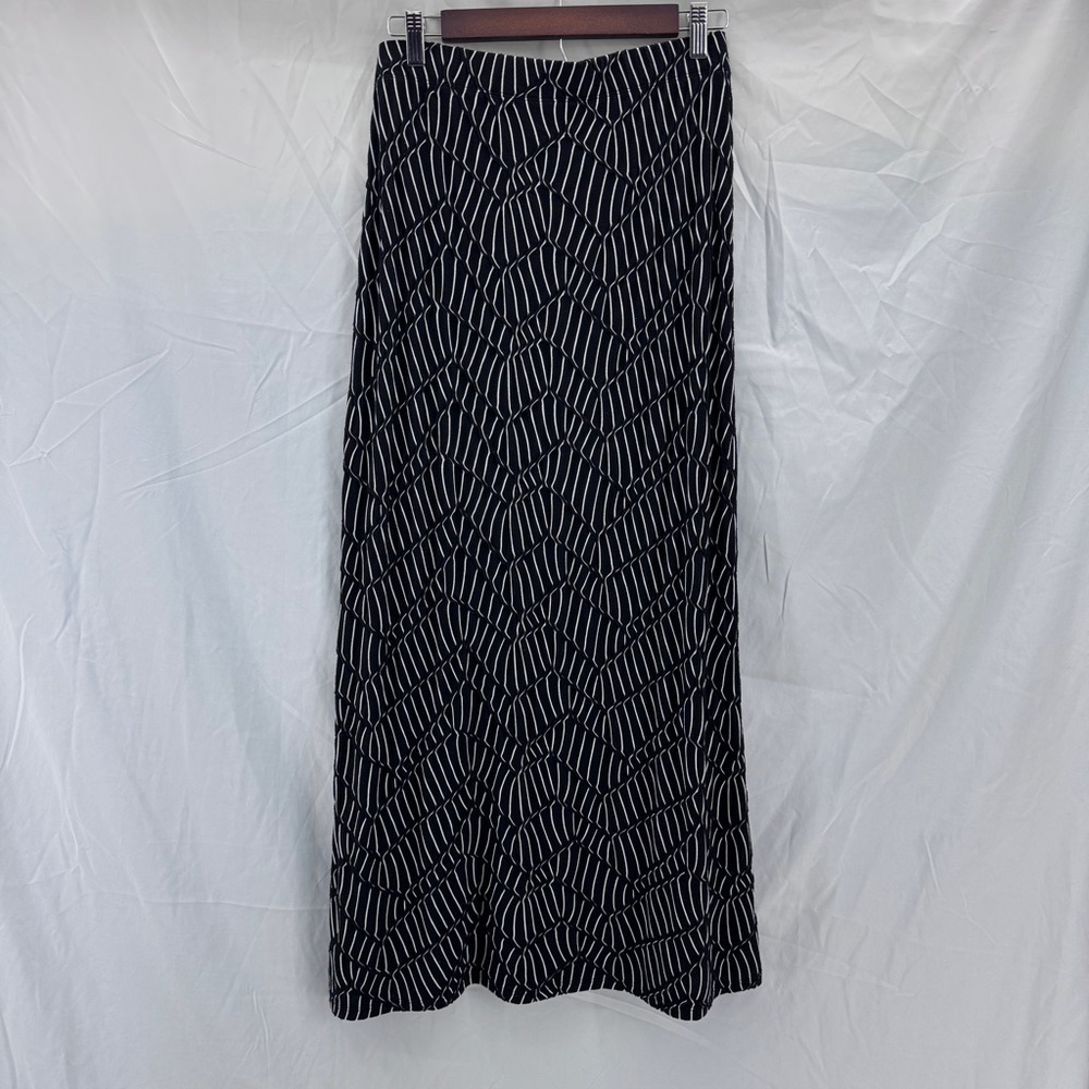 Chico's Black & White Abstract Geometric Textured Maxi Skirt Boho 90’s Revival - Picture 5 of 11